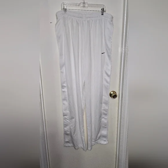 #M29 Nike White Dri-FIT Legs Pants With Side Slit & Button Details,loose Fit. - Picture 4 of 9